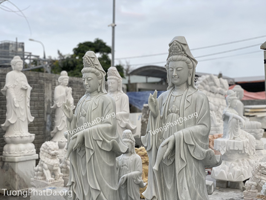 Tượng Phật Quan Âm bằng đá tự nhiên (mịn xám xanh nhẹ)