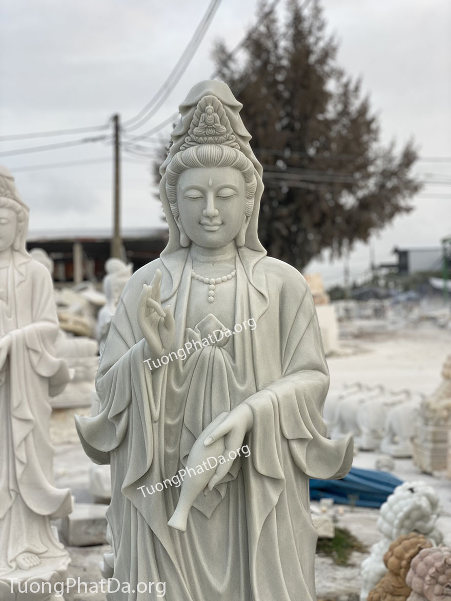 Tượng Phật Quan Âm bằng đá tự nhiên (mịn xám xanh nhẹ)