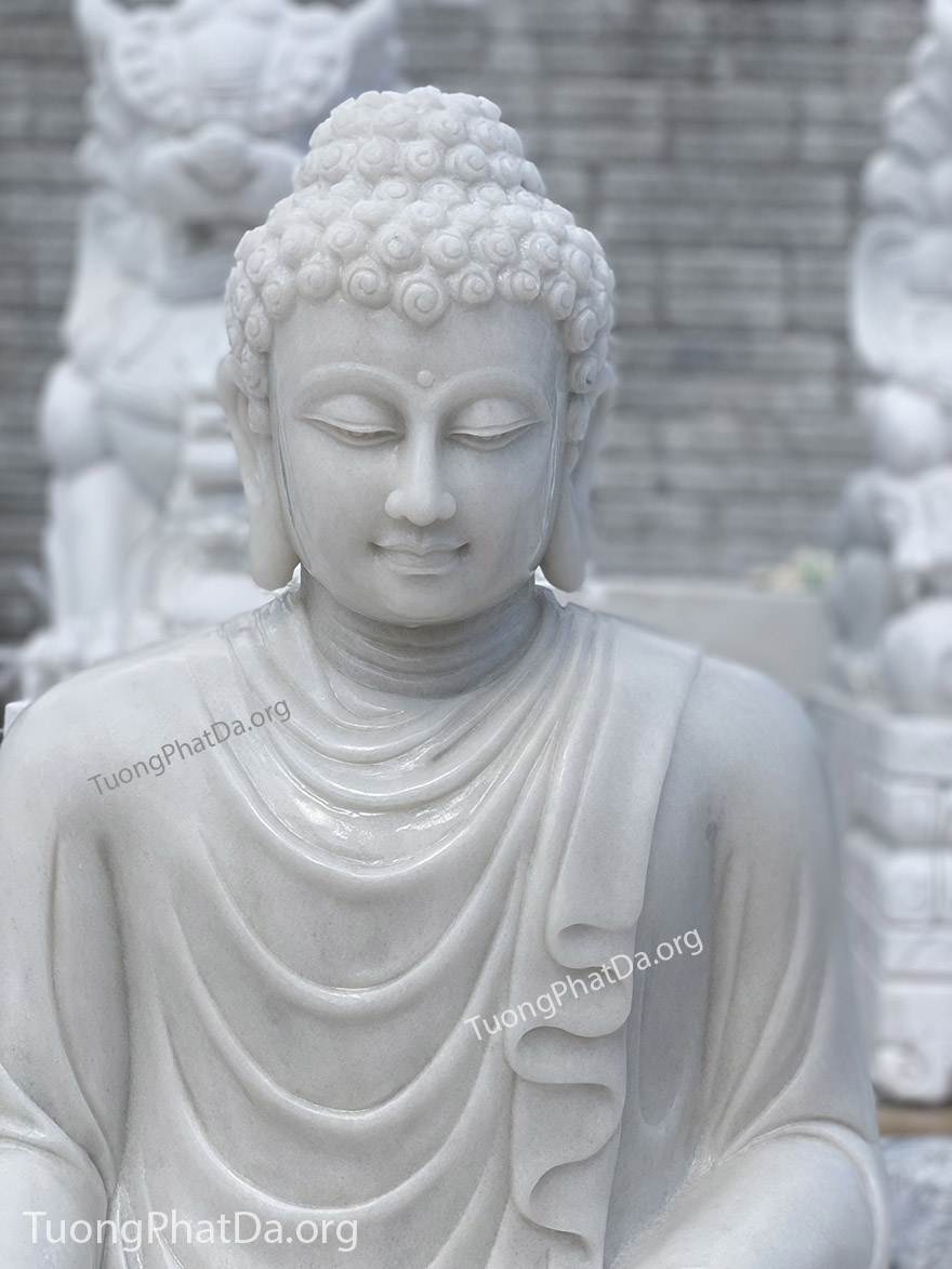 Tượng Phật Thích Ca bằng đá