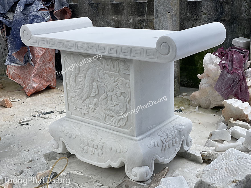 Bàn Thiên bằng đá