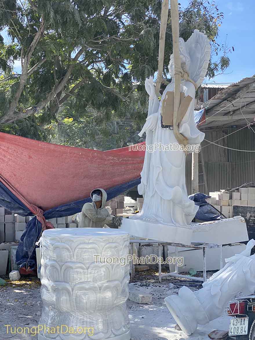 tượng phật quan âm bằng đá