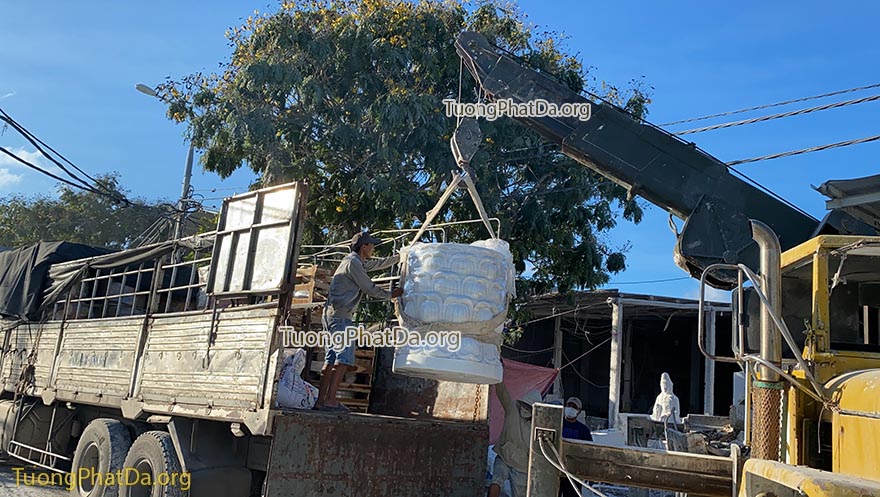 tượng phật quan âm bằng đá