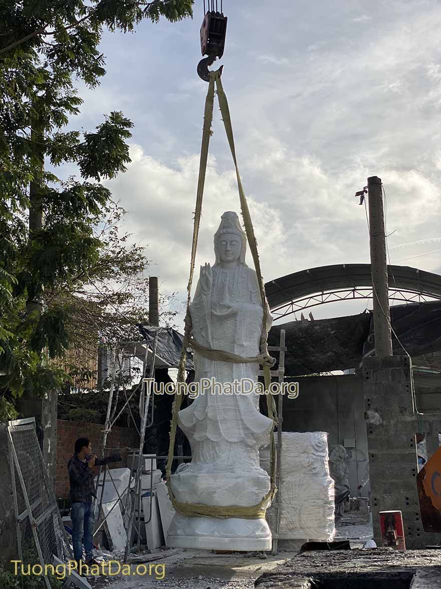 tượng phật quan âm bằng đá