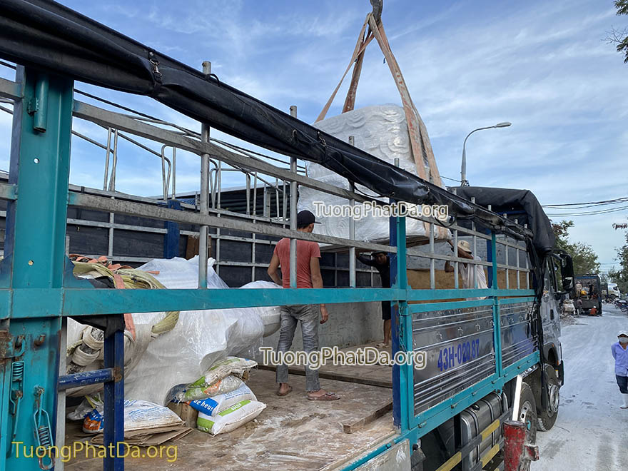 tượng phật quan âm bằng đá