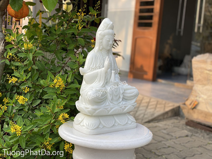 tượng phật quan âm bằng đá
