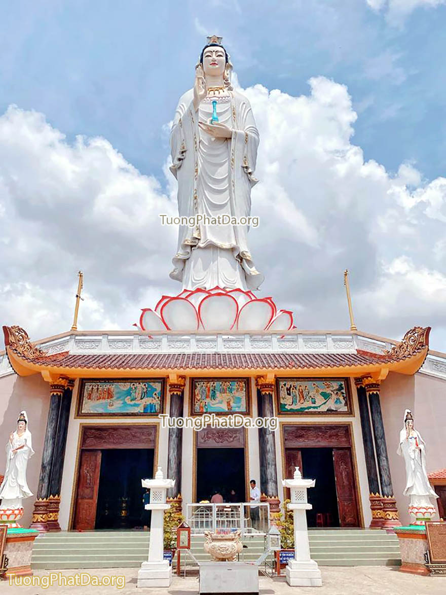 Tượng Mẹ Quan Âm Đông Hải
