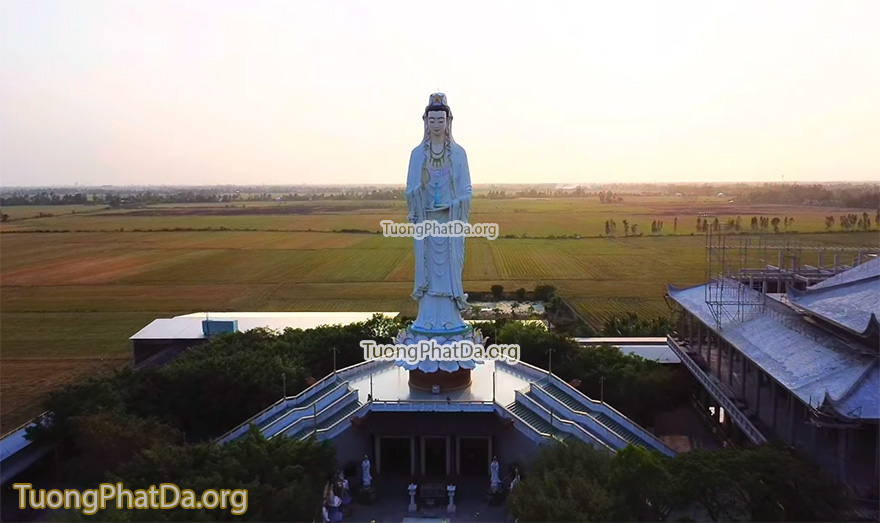 Tượng Mẹ Quan Âm Đông Hải