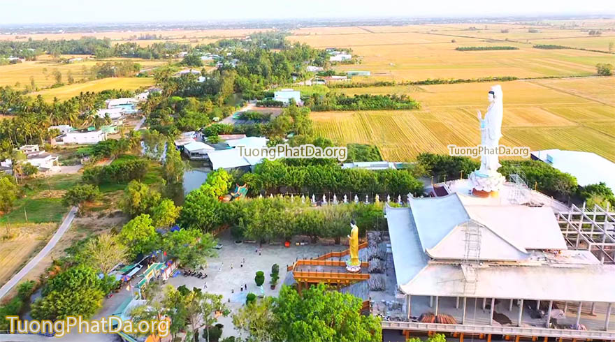 Tượng Mẹ Quan Âm Đông Hải